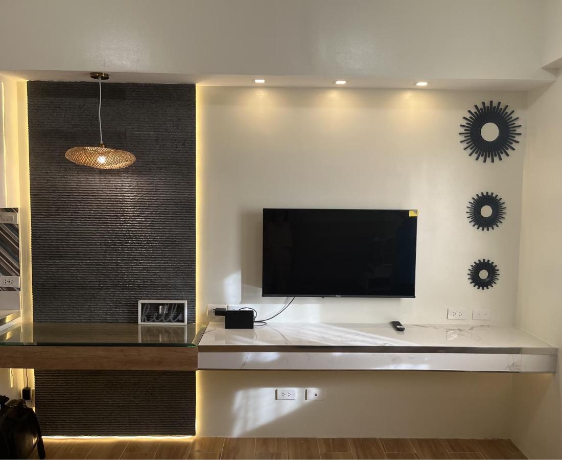 Aesthetic Functional Minimalist Space Sunvida Tower Sv1716 Cebu Buitenkant foto
