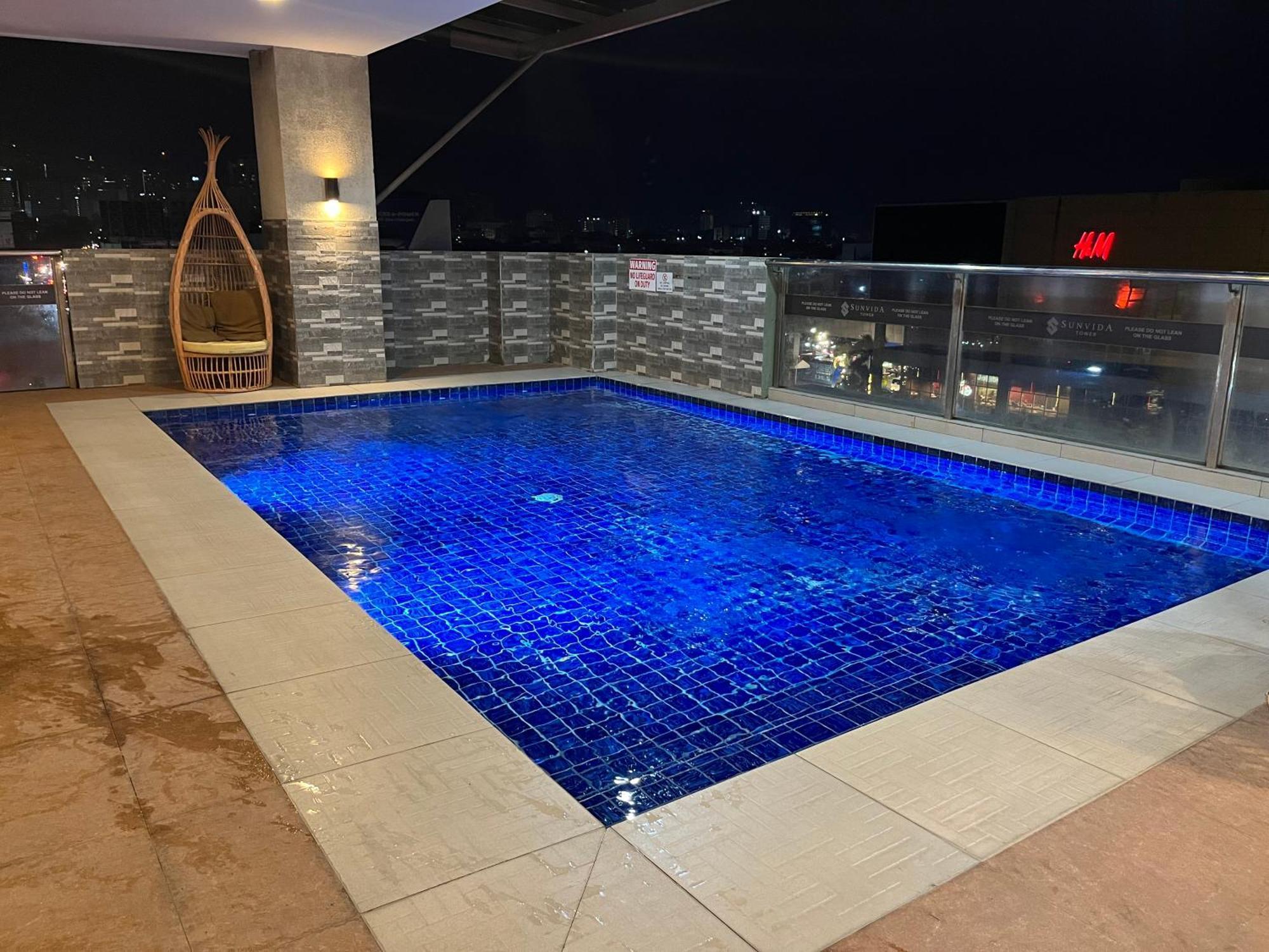 Aesthetic Functional Minimalist Space Sunvida Tower Sv1716 Cebu Buitenkant foto